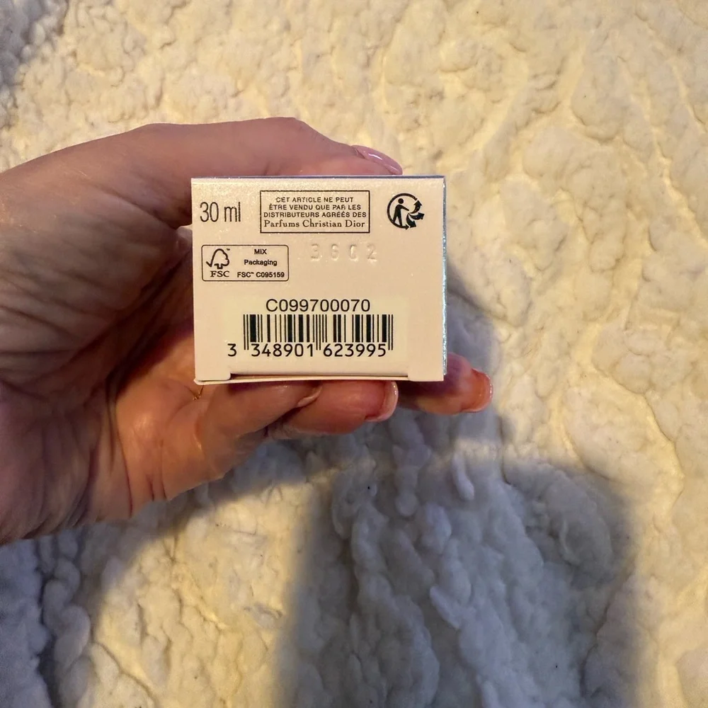 Dior Capture Totale Le Serum 1oz New - Picture 5 of 5